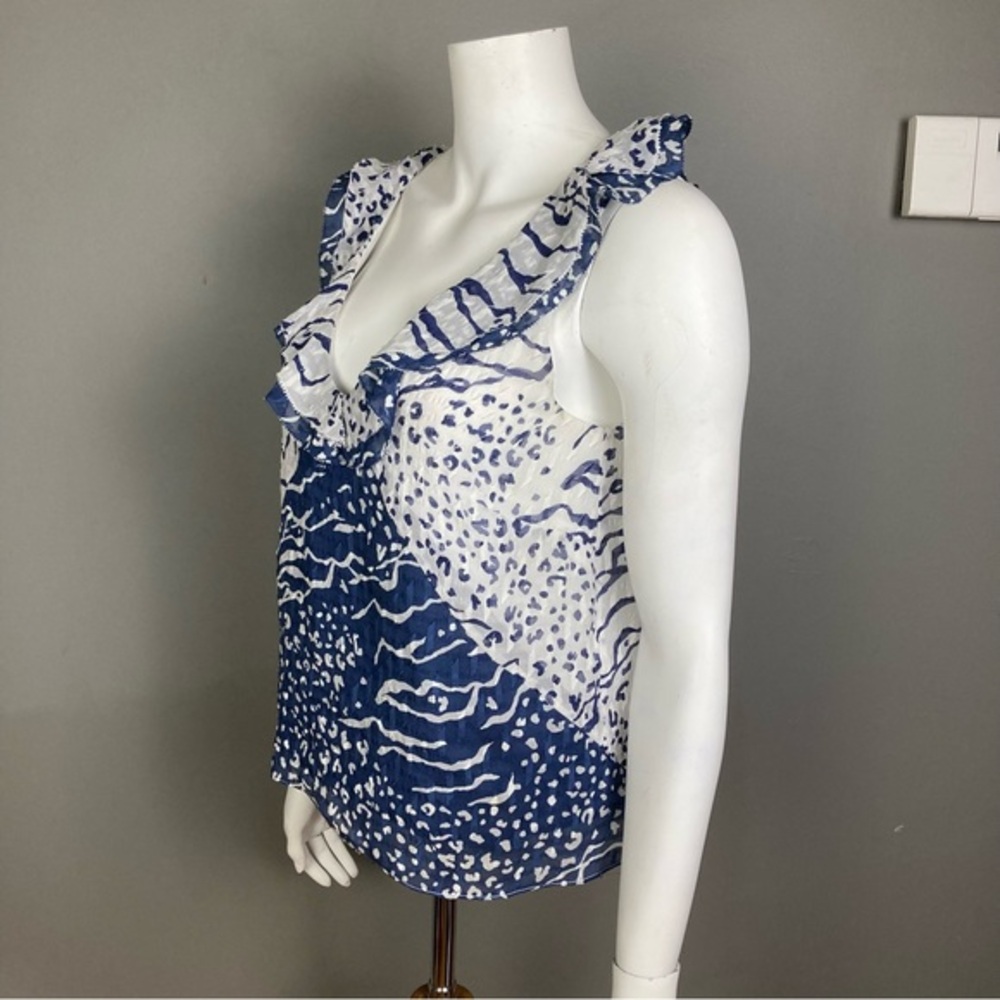 Tanya Taylor top size 2 ruffle blue white blouse summer sleeveless pattern silk